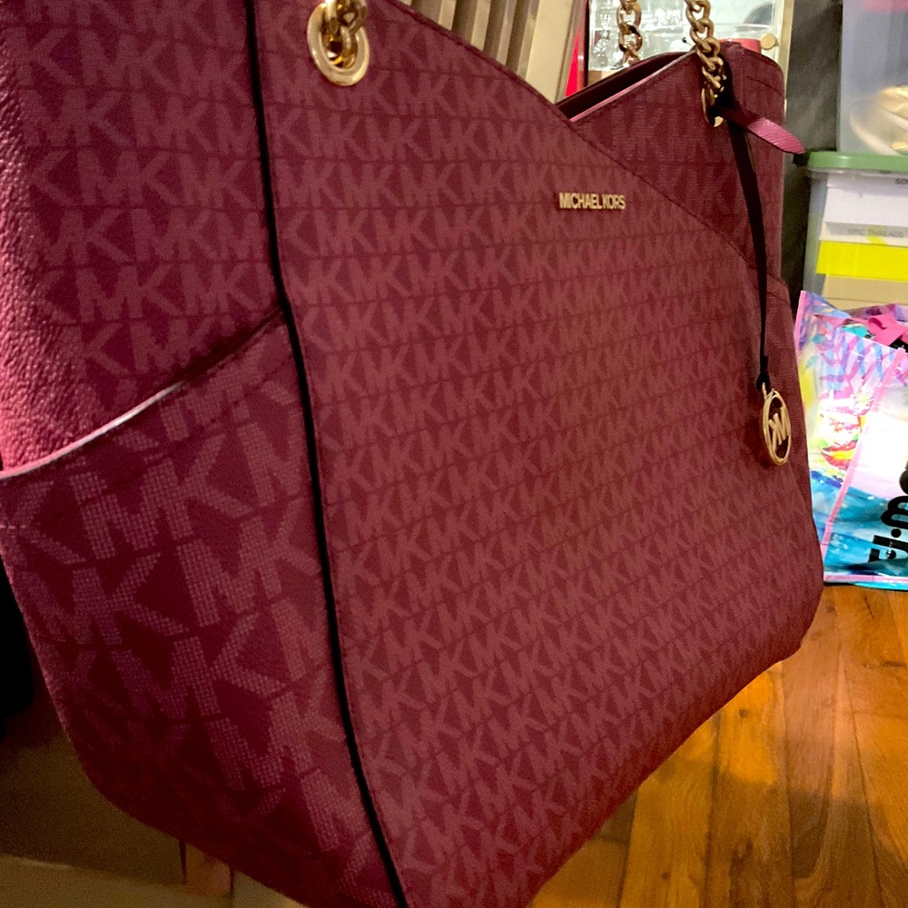 FINAL MARKDOWN  🦩🌼🦩Michael Kors Jet Set Travel Large Chain Shoulder Tote - Picture 4 of 5